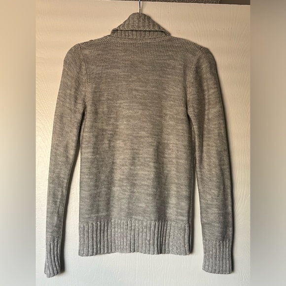 Knit Cardigan 🌻 - Picture 2 of 3